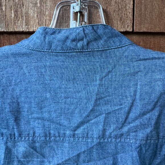 Filson Blue Chambray Button Front Long Sleeve Kadin Shirt in Women's Large - Picture 5 of 7